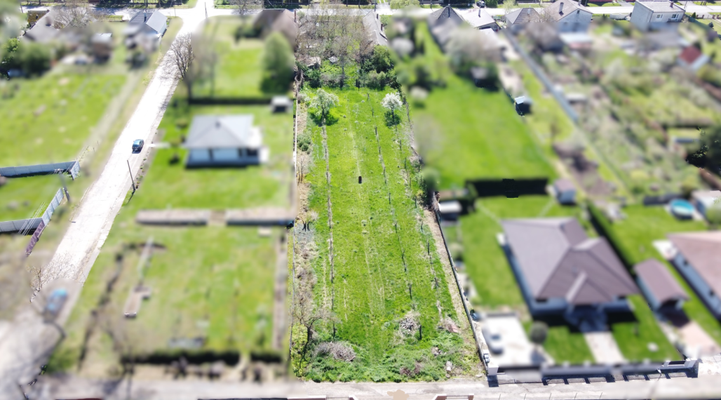 Znížená cena! 33 árový pozemok aj s domom na predaj