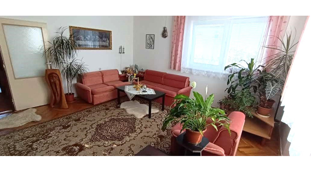 ZNÍŽENÁ CENA: Na predaj 5 izbový rodinný dom v obci Bánov