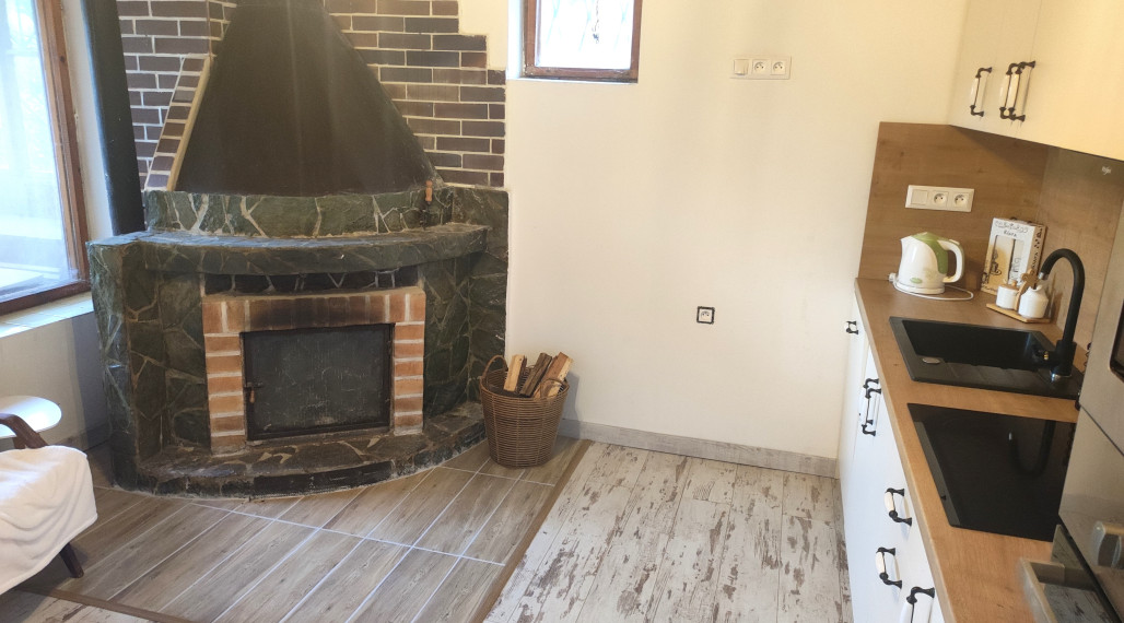 ZNÍŽENÁ CENA: Na predaj chata v Kvitnúci ostrov pri Nových Zámkoch