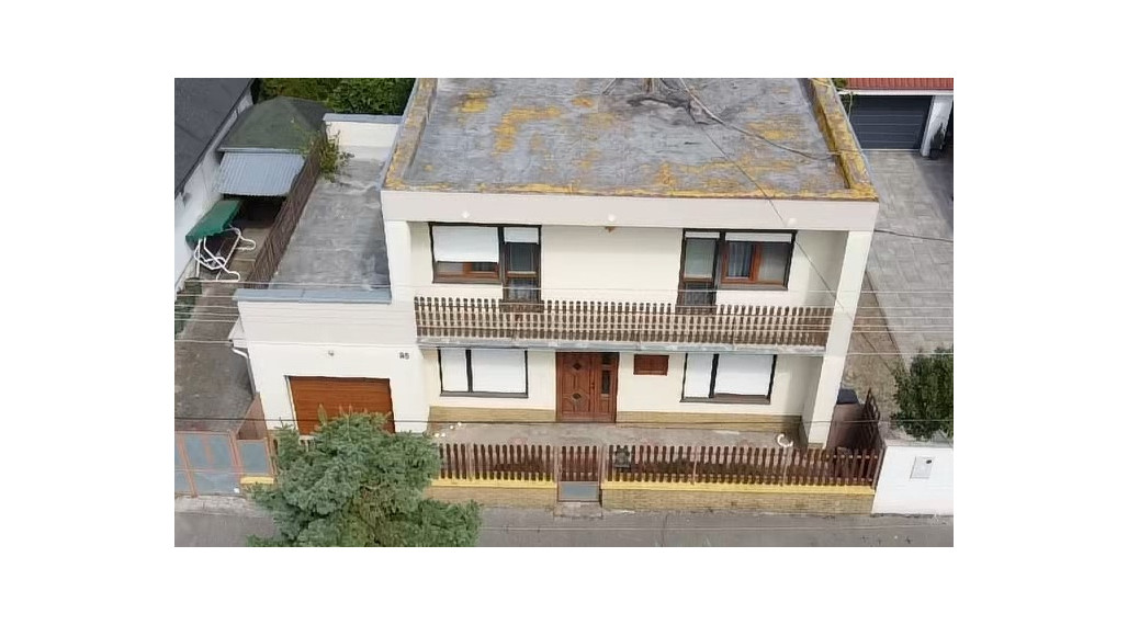 Ponúkame na predaj rod.dom v Kolárove