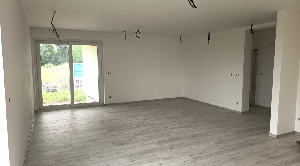 ZNÍŽENÁ CENA - Na predaj 2 novostavby-holodomy v Nesvadoch