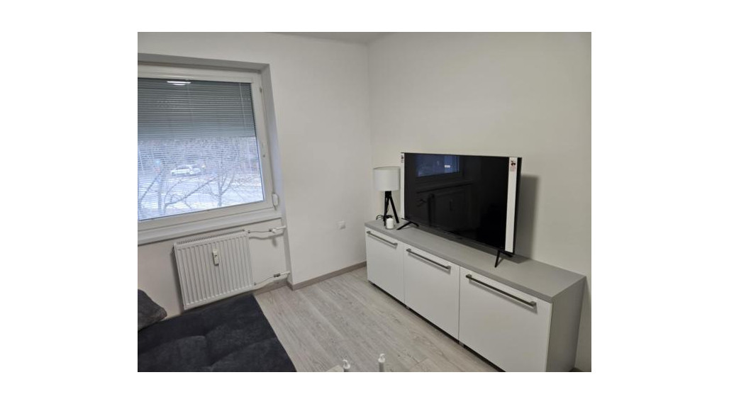 Pekný 1 izbový byt na prenájom v Komárne