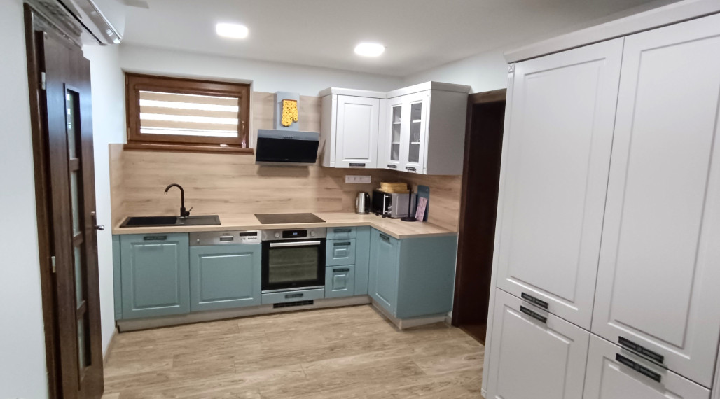 Na prenájom 3 zariadené byty v rodinnom dome v Kolte