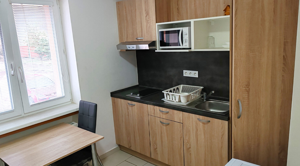 Na prenájom 1 izbový byt v Komárne