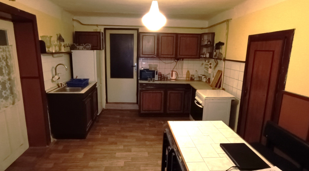 Na predaj rodinný dom s 2 byt.jednotkami v obci Andovce