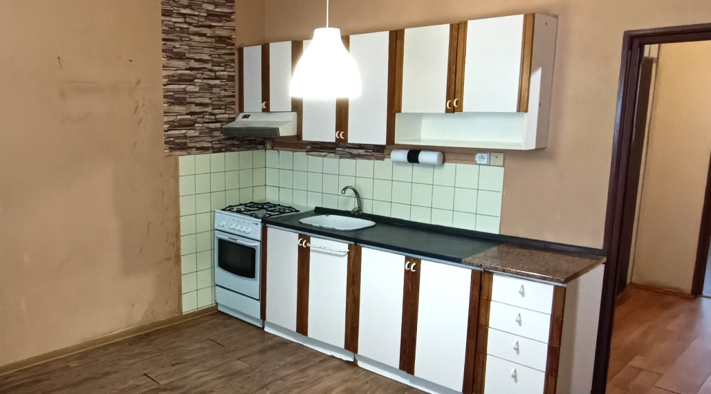 Na predaj veľký 1 izbový byt v Nových Zámkoch