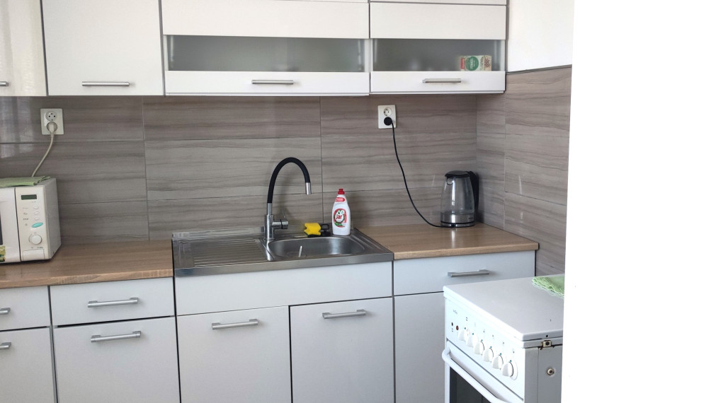 Na prenájom 2 izbový byt v Nových Zámkoch