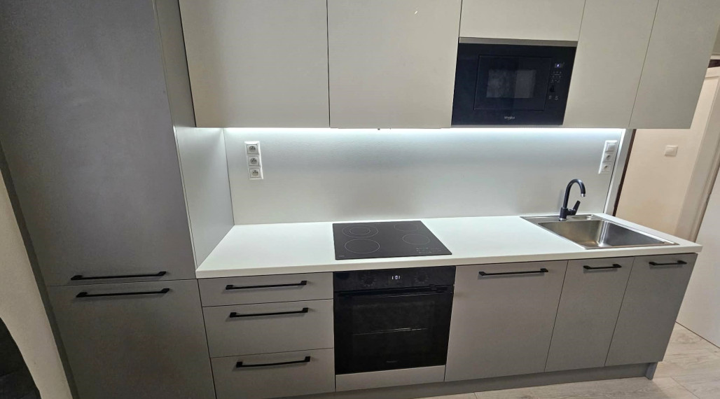 Prerobená garsónka na prenájom v Komárne