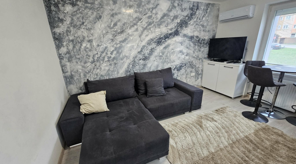 Prerobená garsónka na prenájom v Komárne