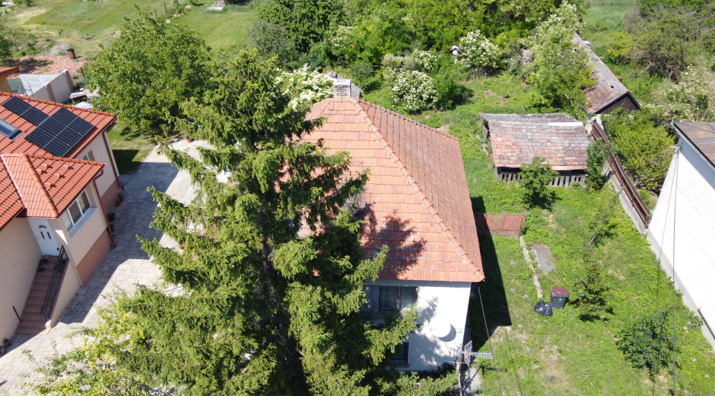 Rodinný dom a veľký pozemok na predaj v Patinciach