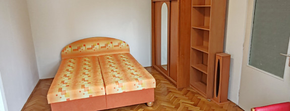 Väčší 1 izbový byt s balkónom na prenájom