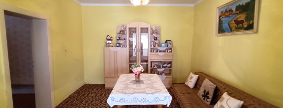 Na predaj starší 4 izbový rodinný dom v obci Tvrdošovce