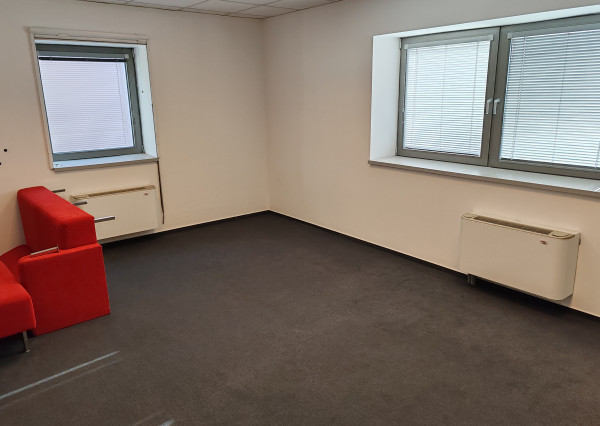 Kancelársky  priestor na prenájom v Komárne