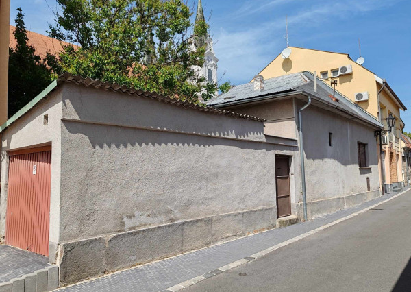 Výnimočná ponuka! Dom v centre Komárna na predaj