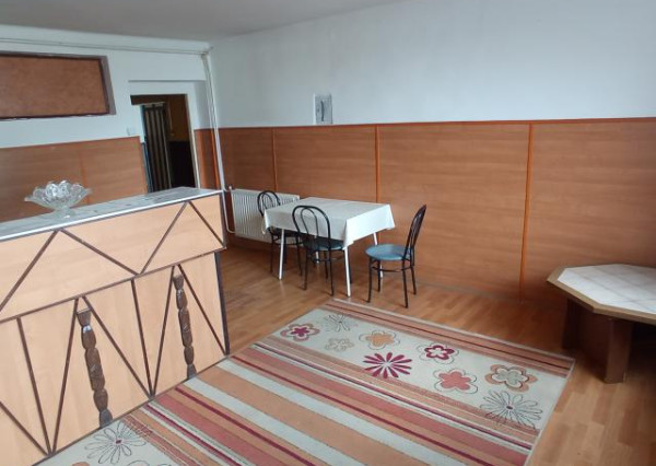 Ponúkame na predaj komerčný objekt v Komárne