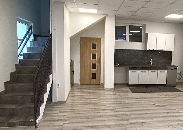 Výborná cena:Na prenájom podnikateľský objekt v Nových Zámkoch