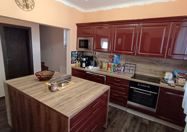 Na predaj štýlový rodinný dom v obci Veľké Ludince