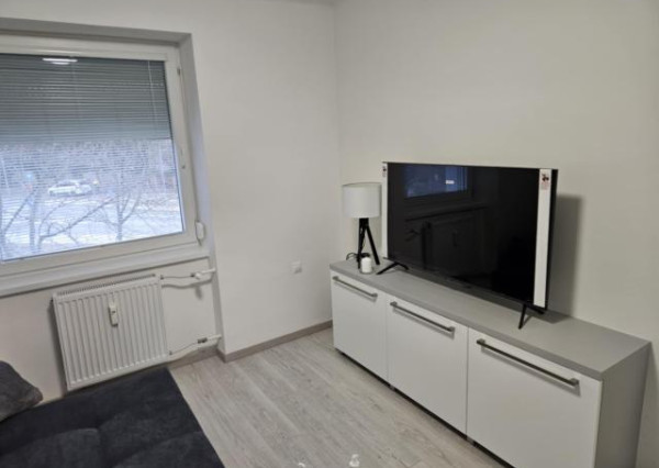 Pekný 1 izbový byt na prenájom v Komárne