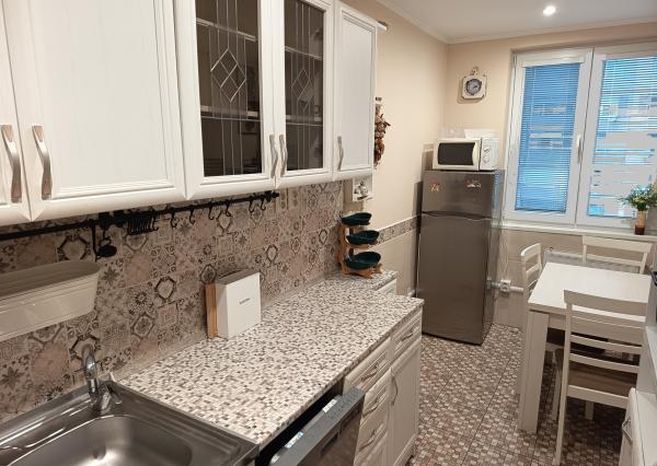 Na prenájom zariadený, zrekonštruovaný 3 izbový byt