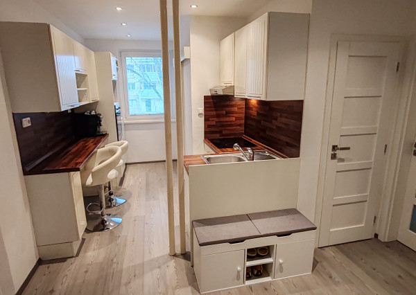 Pekný 2 izbový byt na prenájom neďaleko stanice