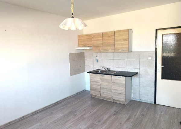 Ponúkame na predaj prerobenú garzónku vo vyhladávanej lokalite