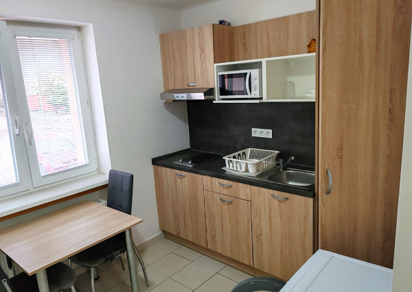 Na prenájom 1 izbový byt v Komárne