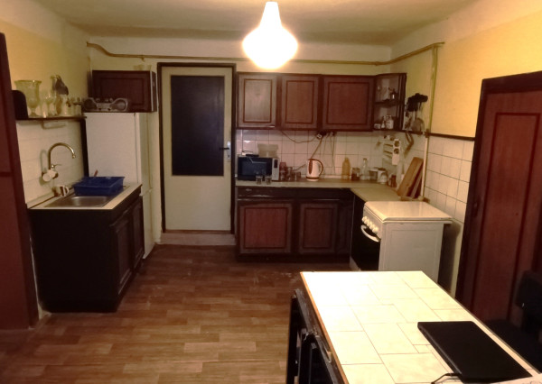 Na predaj rodinný dom s 2 byt.jednotkami v obci Andovce