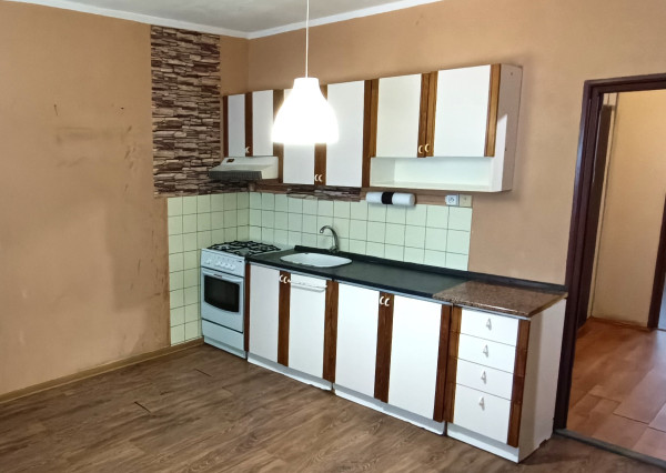 Na predaj veľký 1 izbový byt v Nových Zámkoch