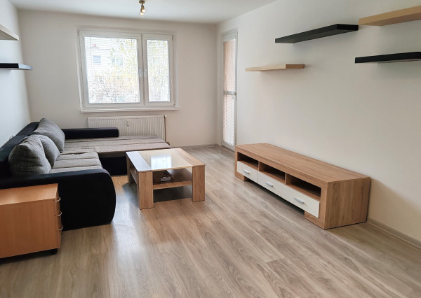 Pekný prerobený byt na predaj v Komárne