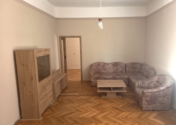 NOVINKA: Na predaj 2 izbový byt v centre mesta Nové Zámky