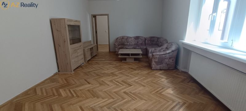  obývačka z dverí