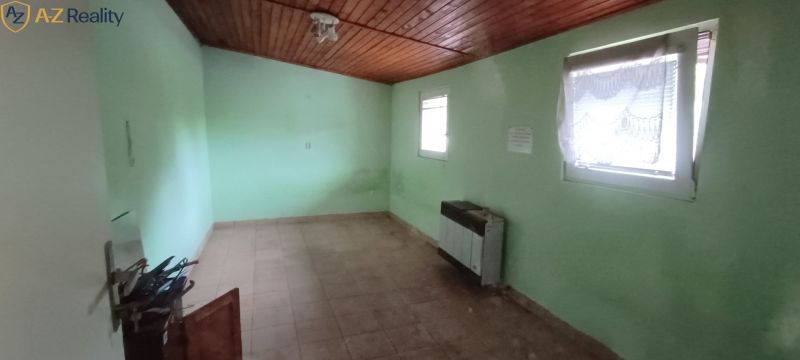 horná izba menšia do dvora.jpg