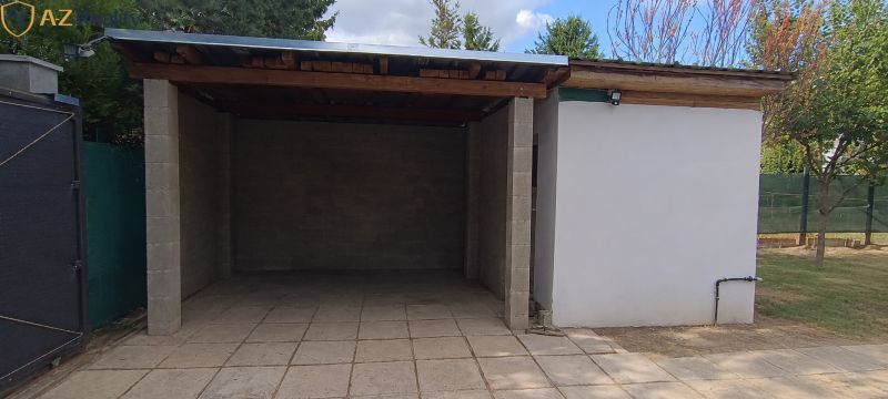 garáž s dielňou.jpg