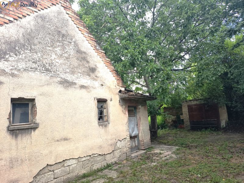 vchod do dvora.jpg