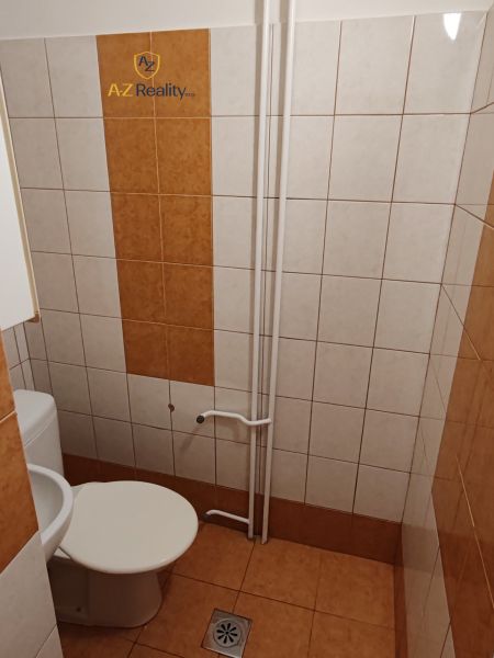 WC.jpg
